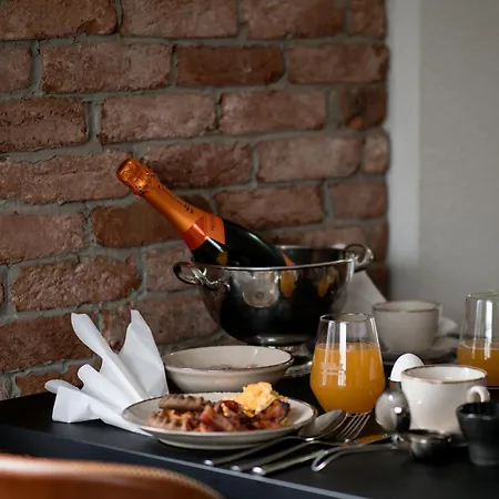 Hotel Loft - Huonekohtaisella Ilmastoinnilla Rauma